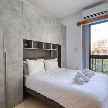 Marsaskala 3br With Balconies, Malta