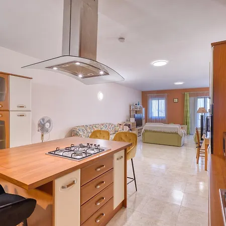 Marsaskala 3br With Balconies, Malta Lägenhet Il-Mahsel