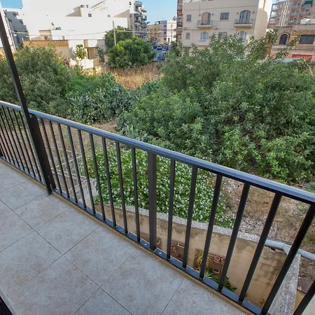 Marsaskala 3br With Balconies, Malta Lägenhet *