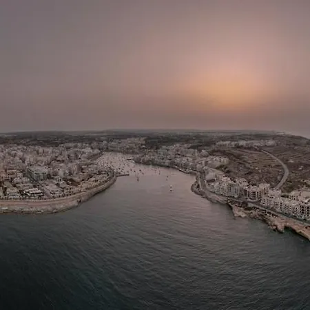 Marsaskala 3br With Balconies, Malta Lägenhet